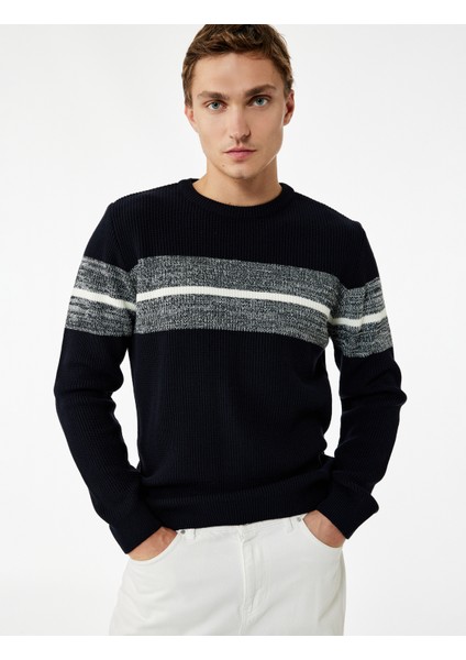 Uzun Kollu Çizgi Detaylı Bisiklet Yaka Kışlık Triko Kazak