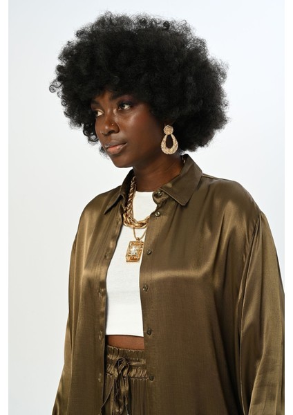 Kadın Düz Renk Saten Oversize Kesim Gömlek modelleri