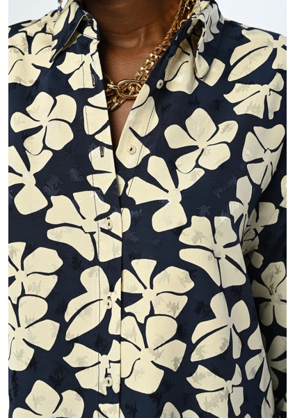 Kadın Çiçek Desenli Lacivert Oversize Kesim Gömlek modelleri