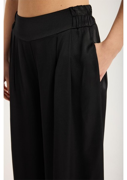 Bol Kesim 2 Cepli Pantolon fırsatları