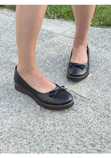 Luvina Taban Fiyonklu Kapalı Büyük Numara Kadın Ayakkabı