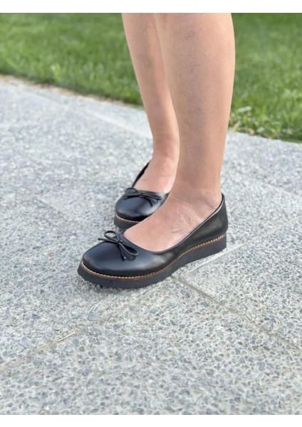 Luvina Taban Fiyonklu Kapalı Büyük Numara Kadın Ayakkabı