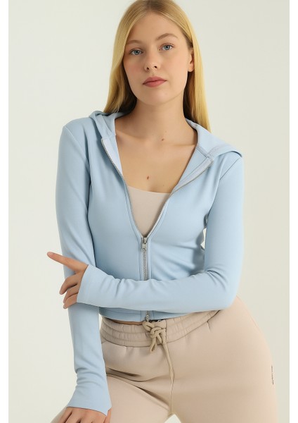 Kadın Kapüşonlu Fermuarlı Mavi Ceket | Parmak Geçme & Gizli Cep Detaylı | %100 Pamuk | Dar Kalıp modelleri