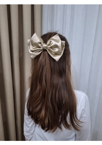 Kadın Saten Fiyonk Saç Tokası / Bej Parıltı – Timsah (Pens) Klipsli fiyatları