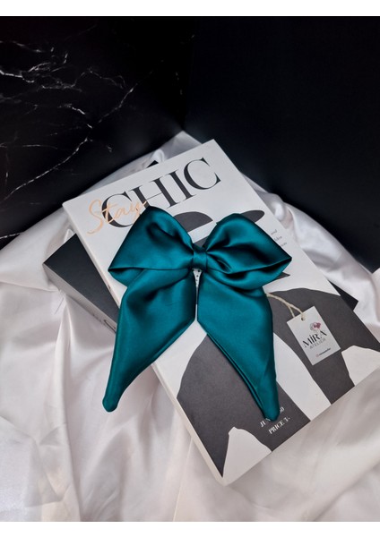 Kadın Saten Fiyonk Saç Tokası / Mavi Aura – Otomatik Klipsli - Orta Boy