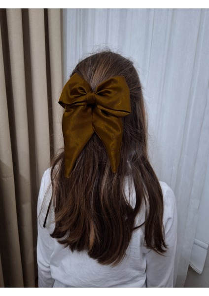 Kadın Saten Fiyonk Saç Tokası / Latte Ruhu – Otomatik Klipsli - Orta Boy fiyatları