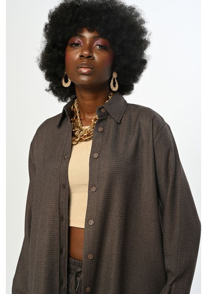 Kadın Düz Renk Simli Oversize Kesim Gömlek fiyatları