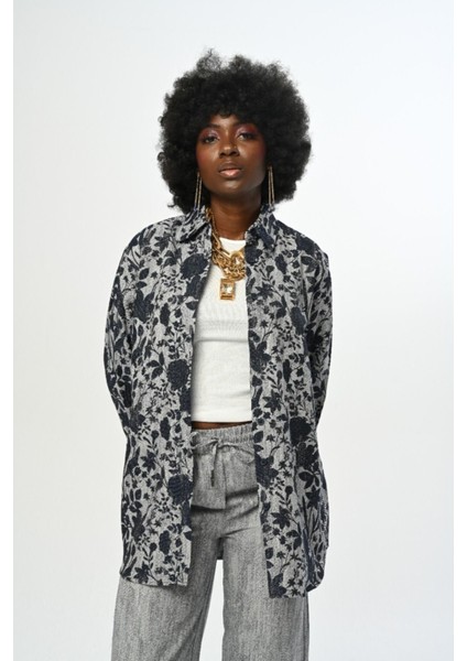 Kadın Desenli Lacivert Oversize Kesim Gömlek fiyatları