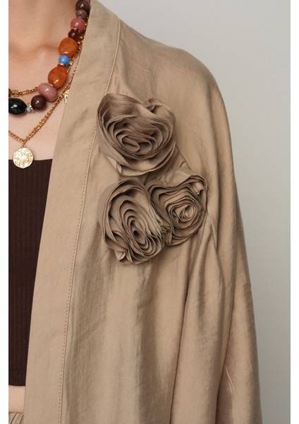 Kadın Gül Detaylı Düz Renk Oversize Kesim Kimono modelleri