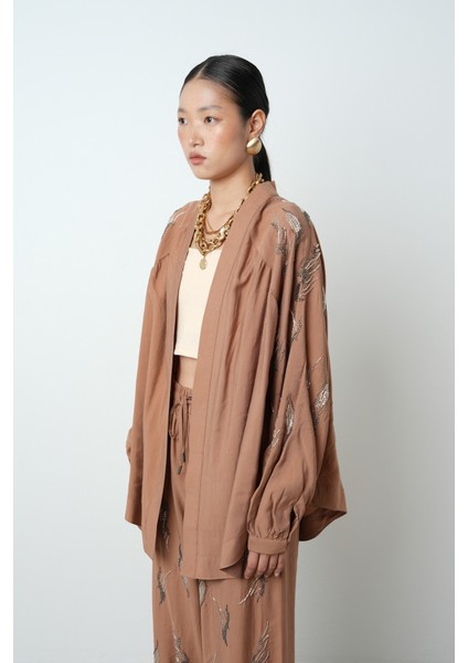 Kadın Arkası ve Kolları Taş Işlemeli Oversize Kimono modelleri