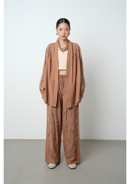 Kadın Arkası ve Kolları Taş Işlemeli Oversize Kimono indirimleri