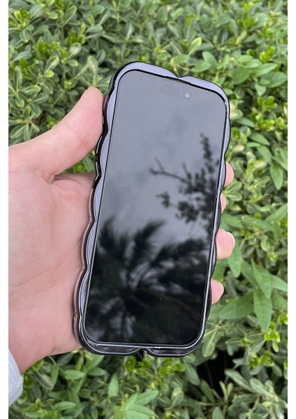 iPhone 15 Pro Kılıf Yaprak Desenli Parlak Darbe Önleyici Silikon Kapak fiyatları