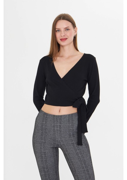 Kadın Kruvaze Uzun Kollu Bağlamalı Crop Top Bluz Siyah