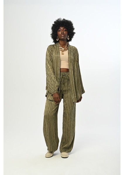 Kadın Çizgili Desenli Haki Renk Oversize Kesim Kimono fırsatları