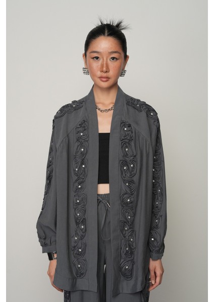 Kadın Şerit Gül ve Taş Detaylı Düz Oversize Kimono