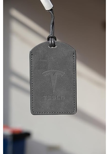 Tesla Juniper ve Model Y Uyumlu Anahtarlık & Kartlık (Siyah) modelleri