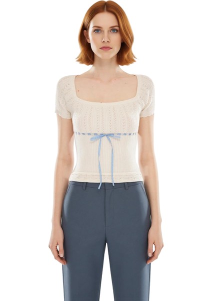 Kadın Kare Yaka Ajurlu Ince Triko Bluz Kısa Kollu ve Crop Kesim Kaliteli Şık Rahat modelleri