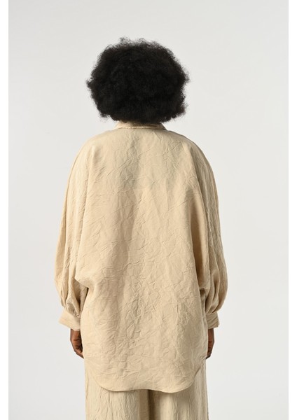 Kadın Kolları Bağlama Detaylı Kırışık Kumaş Düz Renk Oversize Gömlek indirimleri