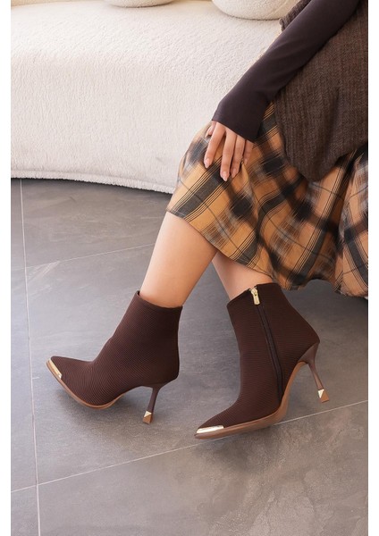 Vita Ön Metal Detaylı Streç Topuklu Kadın Bot Kahve modelleri