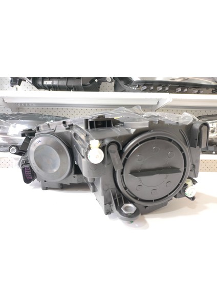 “vw Jetta 2015-2017 Sağ Far Mercekli D5S Ampüllü – Uyumlu Muadil Parça 5C7941752E ” ✅ modelleri