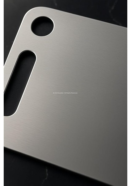 Paslanmaz Çelik Kesim Panosu, Metal Kesme Tahtası, 304 Kalite Çelik, Hijyenik ve Dayanıklı, 34 x 24 Cm, Bıçak Dostu Tasarım, Kolay Temizlenebilir, Mutfak ve Profesyonel Kullanım Için Ideal modelleri