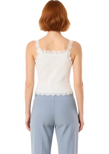 Kadın Triko Kare Yaka Kolsuz Crop Bluz Şık ve Günlük Kullanım Için Ideal Kaliteli Şık Rahat fırsatları