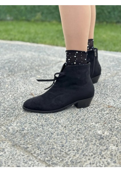 Lironna Süet Bağcık Detaylı Büyük Numara Kadın Bot Konforlu ve Modern