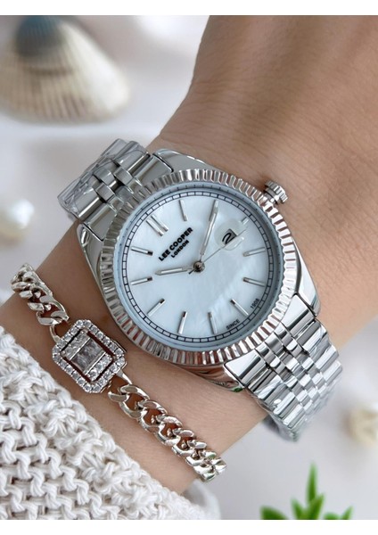 Çelik Kordonlu 3 Atm Suya Dayanıklı Kadın Kol Saati VS.BLKT.0642