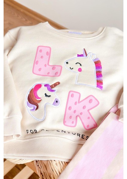 Kız Çocuk Nakış Detaylı 3 Iplik Pamuklu Kumaş Kanvas Pantolonlu Alt Üst Takım modelleri