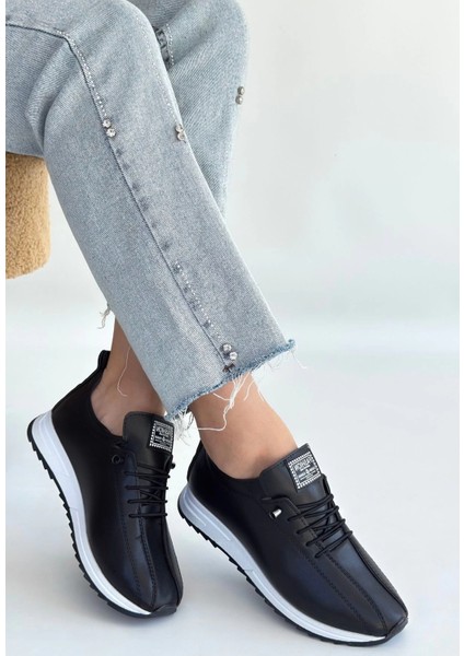Monya Siyah Cilt Bağcıklı Spor Ayakkabı