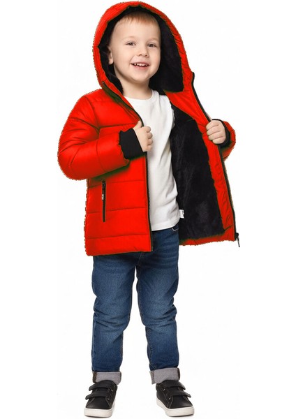 İçi Kürklü Su ve Rüzgar Geçirmez Erkek Çocuk Mont