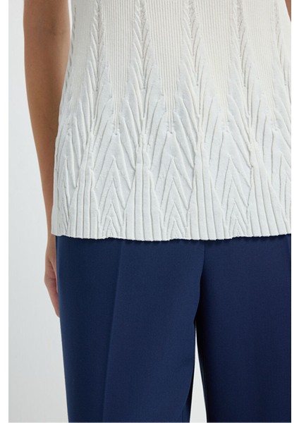 Dik Yaka Triko Bluz Kemik 11545595000 fırsatları