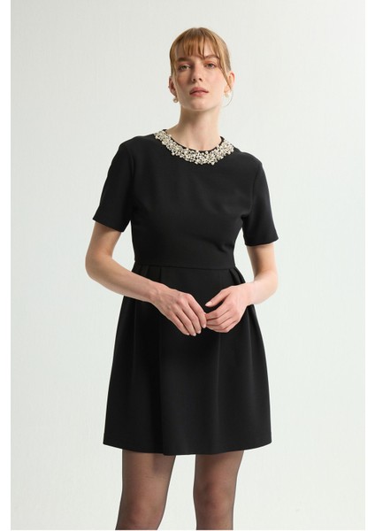 Inci Detaylı Gabardin Elbise Siyah 124L9734000 fırsatları