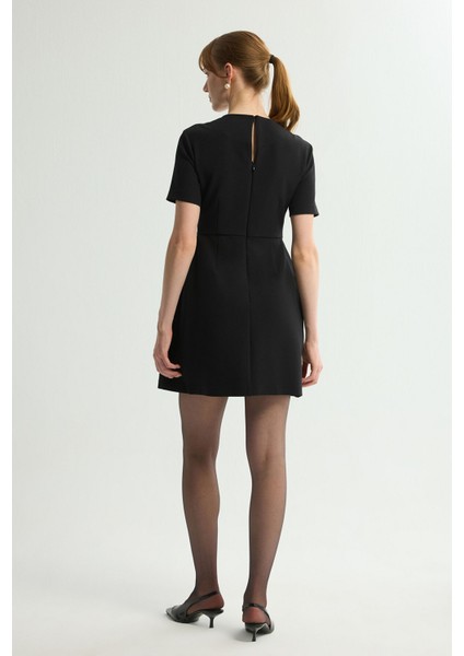 Inci Detaylı Gabardin Elbise Siyah 124L9734000