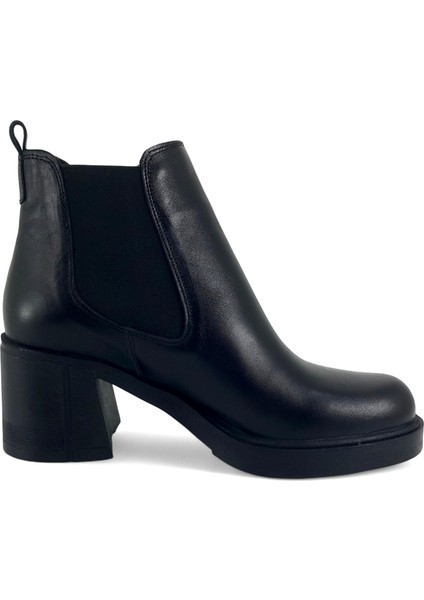 2452402 25KB Kadın Günlük Bot Siyah modelleri