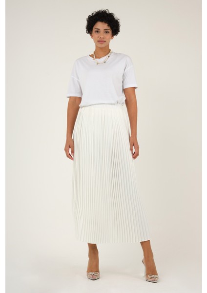 Piliseli Etek Beyaz