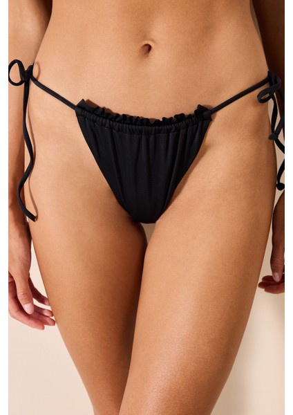 Basic Yandan İp Bağlamalı Siyah Bikini Altı