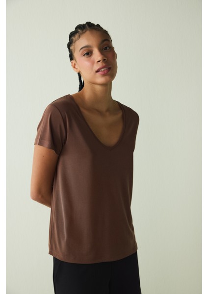 Cappuccino V Yaka Kısa Kollu Modal Tişört