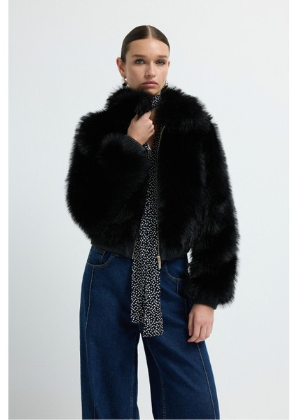 Kısa Fermuarlı Kürk Mont Siyah 15245486000