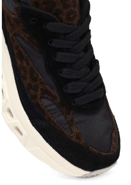 Kadın Siyah Bağcıklı Kalın Tabanlı Deri Sneaker 25AFD142014