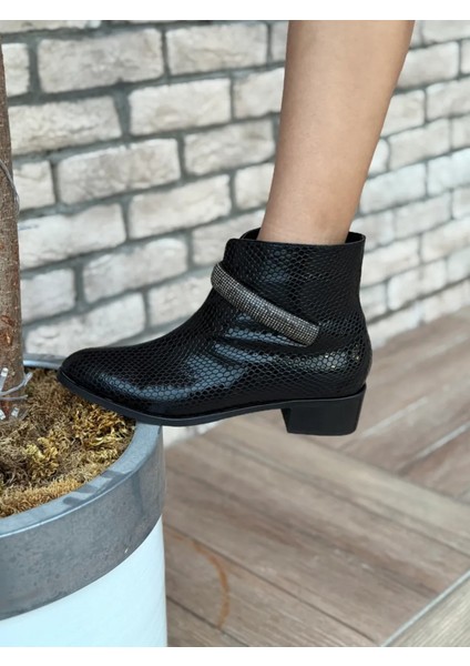 Lusso Kroko Taş Tokalı Büyük Numara Kadın Ayakkabı Şık ve Zarif Topuklu Model fiyatları