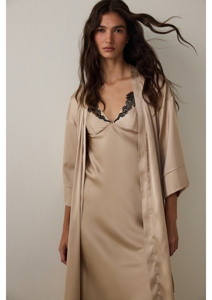 Bej Concept Bağlama Detaylı Saten Sabahlık
