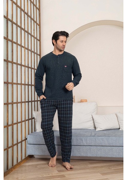 Erkek 3 Düğme Göğüs Cepli Kışlık Pamuklu Selanik Kumaş Uzun Manşetli Kol Cepli Pijama Takımı modelleri