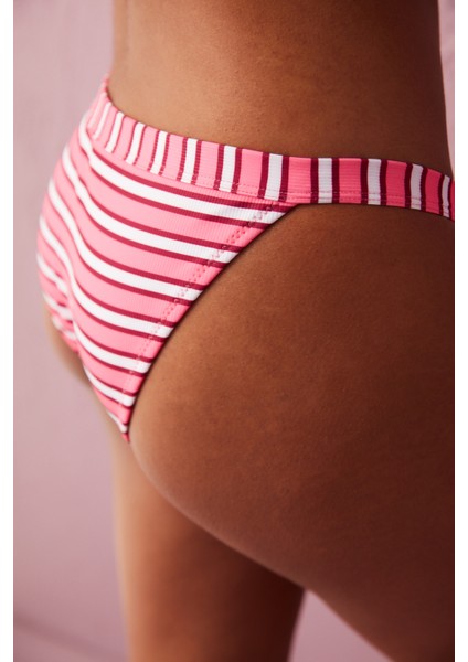 Pembe Bloom Çizgili Bikini Altı