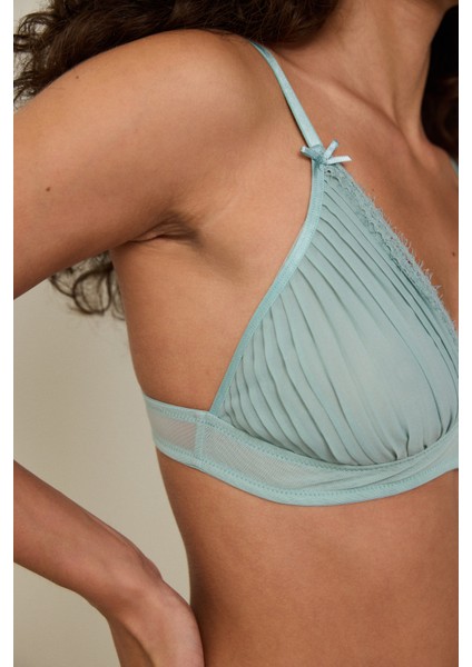 Mint Pliseli Şifon Balensiz Üçgen Sütyen