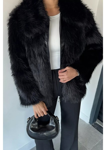 Kadın Ön Fermuarlı Saçaklı Kürklü Mont P-00018972 modelleri