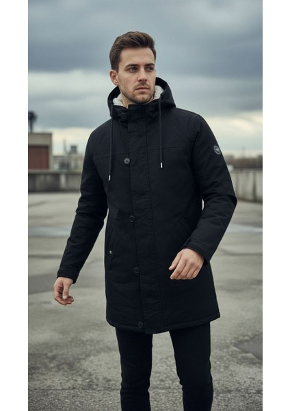 Siyah Erkek Gabardin Kapitone Astarlı Kaban – Şık, Sıcak ve Su Geçirmez fiyatları