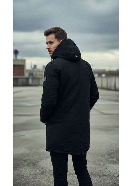 Siyah Erkek Gabardin Kapitone Astarlı Kaban – Şık, Sıcak ve Su Geçirmez modelleri