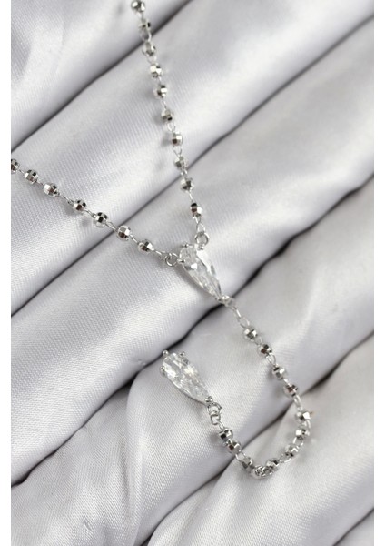 Bfs Pirinç Zirkon Taşlı Gümüş Renk Kadın Y Kolye