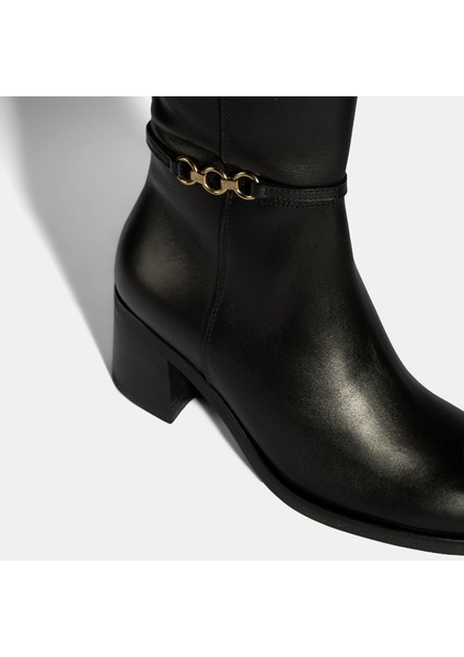Kadın Siyah Metal Aksesuarlı Deri Çizme
